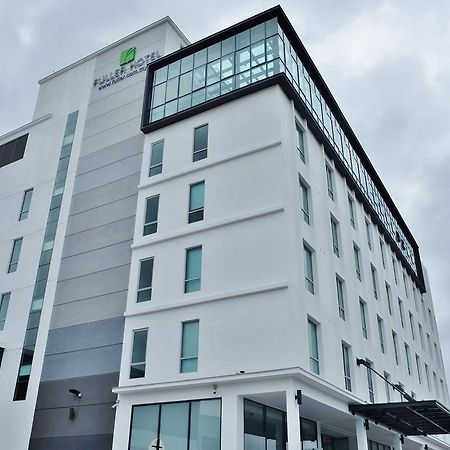 Fuller Hotel Kulim Eksteriør billede